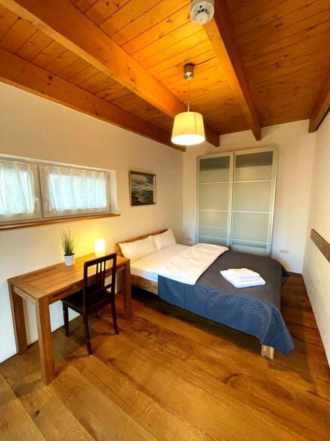 Ferienwohnung Im Stadtzentrum Von Bernau - Komfortable Wohnung Mit 2 Zimmern, Bad, Spuelmaschine, Waschmaschine, Komplette Kueche, Wlan, Terrasse, Ruhige Lage Bernau bei Berlin Exterior foto